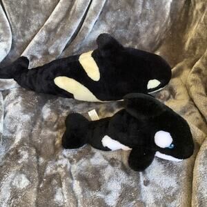 Orca Whale Plush Lot of 2 Killer Shamu Fish Stuffed Animal Toy w/ Blue Eyes READ